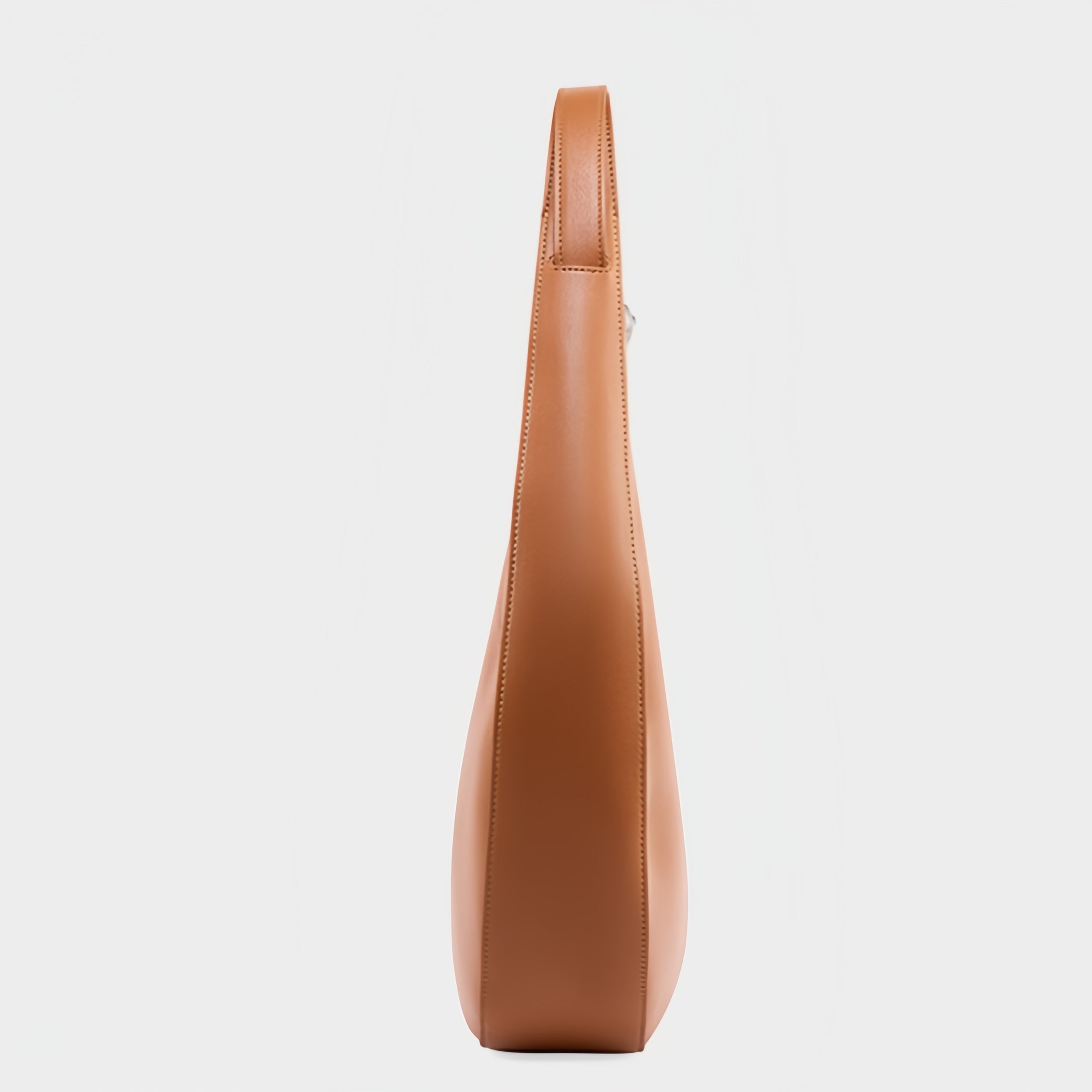 カラメル|黒|茶|牛革ショルダーバッグ|牛革トートバッグ|サコッシュ