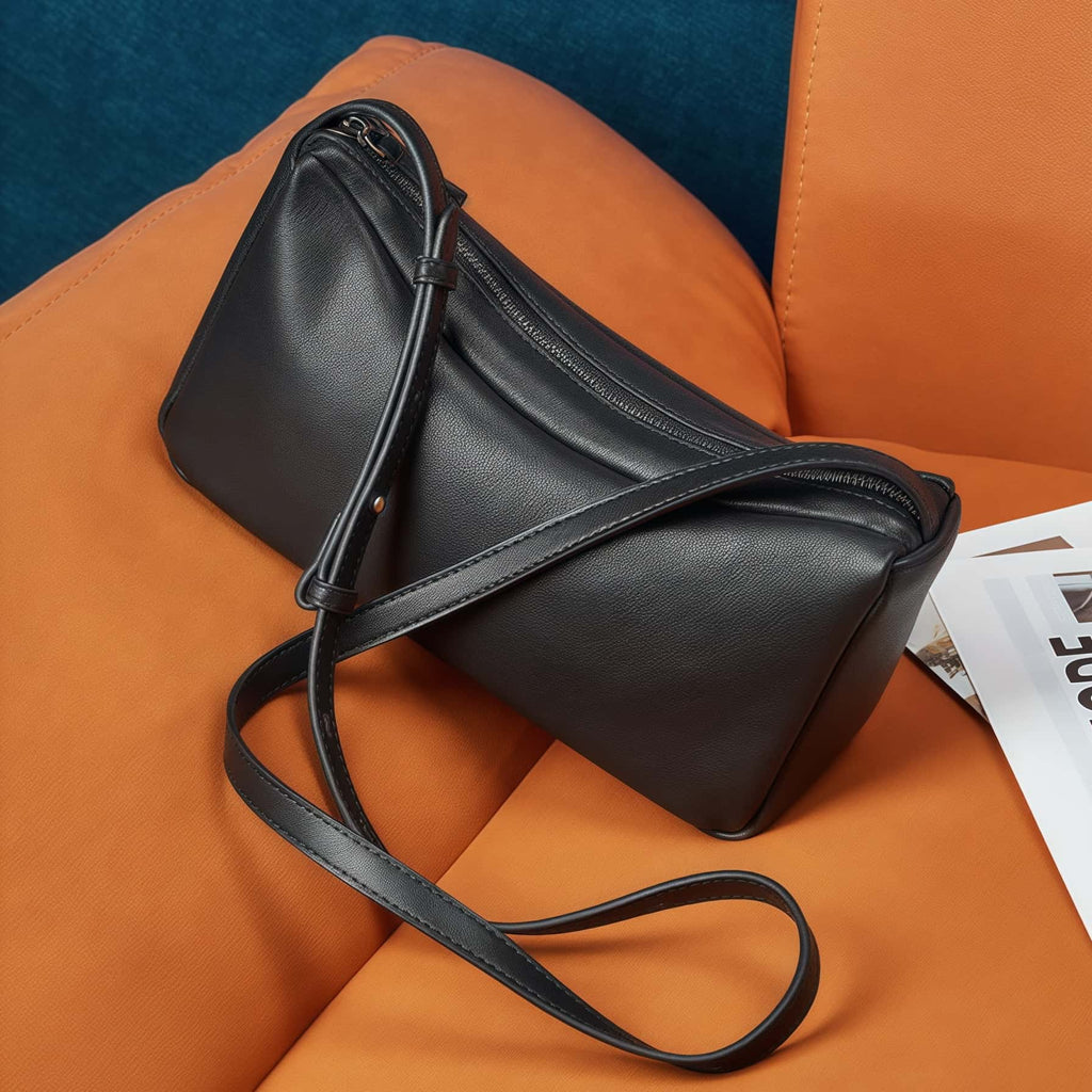 新発売！|ベージュ|黒|コーヒー|3色|牛革サコッシュ|牛革ショルダーバッグ|携帯ポーチ|牛革斜め掛けバッグ